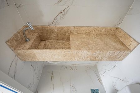 Apartamento à venda com 180m², 3 quartos e 4 vagas Apartamento à venda com 180m², 3 quartos e 4 vagasLavabo