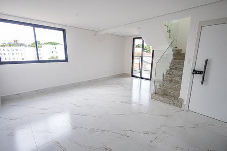 Apartamento à venda com 180m², 3 quartos e 4 vagas Apartamento à venda com 180m², 3 quartos e 4 vagasSala