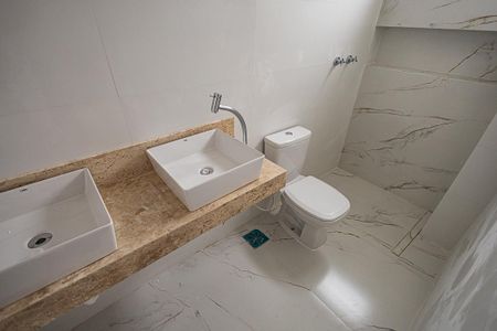 Apartamento à venda com 190m², 3 quartos e 4 vagasBanheiro Suíte