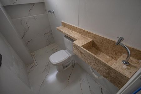 Apartamento à venda com 190m², 3 quartos e 4 vagasBanheiro