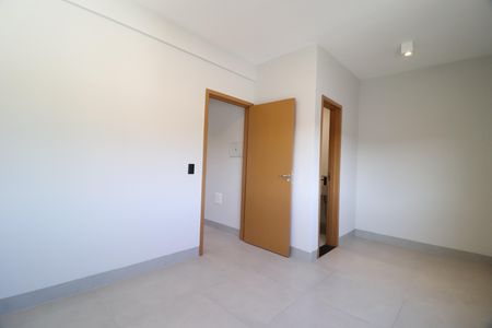 Casa para alugar com 85m², 2 quartos e 3 vagas Suíte 2