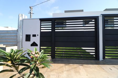 Casa para alugar com 85m², 2 quartos e 3 vagasFachada