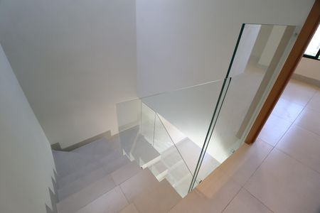 Casa para alugar com 85m², 2 quartos e 3 vagasEscada