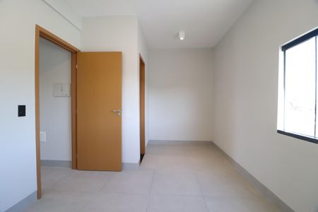 Casa para alugar com 85m², 2 quartos e 3 vagasSuíte 2
