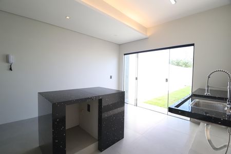 Casa para alugar com 85m², 2 quartos e 3 vagasCozinha