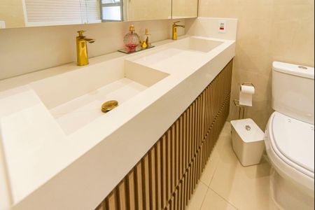 Apartamento para alugar com 112m², 3 quartos e 2 vagas Apartamento para alugar com 112m², 3 quartos e 2 vagasBanheiro do Quarto 2