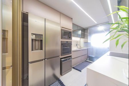 Apartamento para alugar com 112m², 3 quartos e 2 vagas Apartamento para alugar com 112m², 3 quartos e 2 vagasCozinha