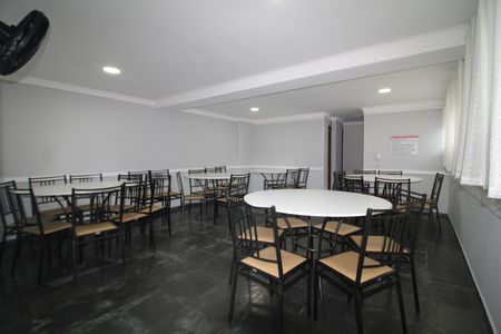 Apartamento à venda com 74m², 2 quartos e 1 vagaÁrea Comum