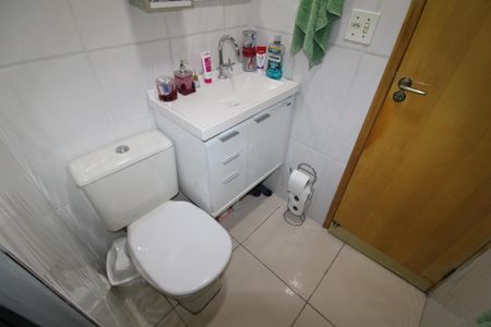 Apartamento à venda com 74m², 2 quartos e 1 vagaBanheiro
