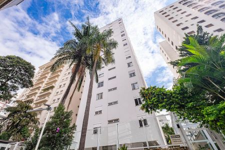 Apartamento para alugar com 115m², 2 quartos e 1 vagaFachada