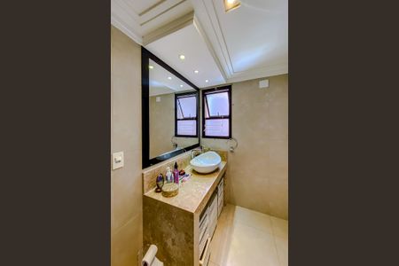 Apartamento para alugar com 125m², 3 quartos e 2 vagasBanheiro da Suíte 2