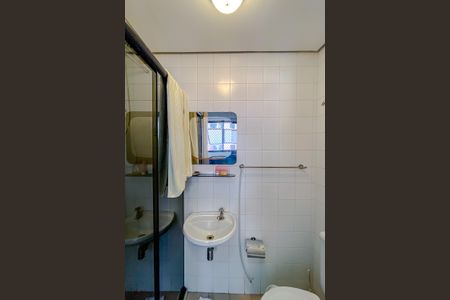 Apartamento para alugar com 125m², 3 quartos e 2 vagasBanheiro de serviço