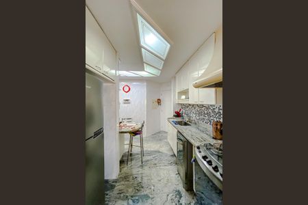 Apartamento para alugar com 125m², 3 quartos e 2 vagasCozinha