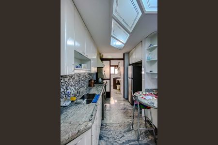 Apartamento para alugar com 125m², 3 quartos e 2 vagasCozinha