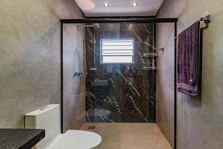 Casa à venda com 170m², 2 quartos e 2 vagasBanheiro Social