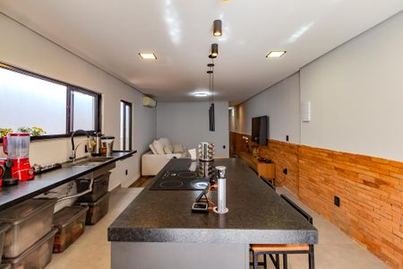 Casa à venda com 170m², 2 quartos e 2 vagasSala/Cozinha