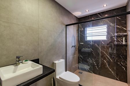 Casa à venda com 170m², 2 quartos e 2 vagasBanheiro Social