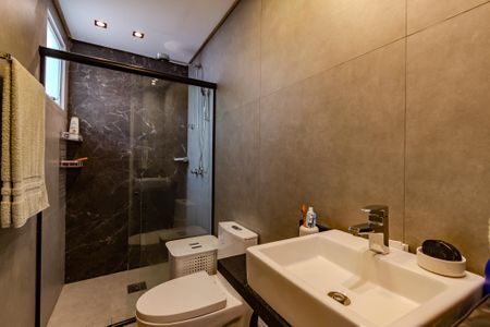 Casa à venda com 170m², 2 quartos e 2 vagasBanheiro Suíte