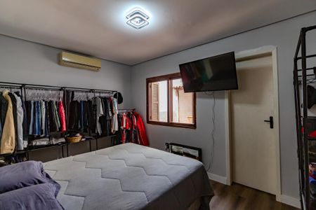 Casa à venda com 170m², 2 quartos e 2 vagasSuíte