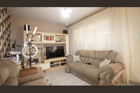 Casa à venda com 250m², 4 quartos e 1 vaga Casa à venda com 250m², 4 quartos e 1 vagaSala 2