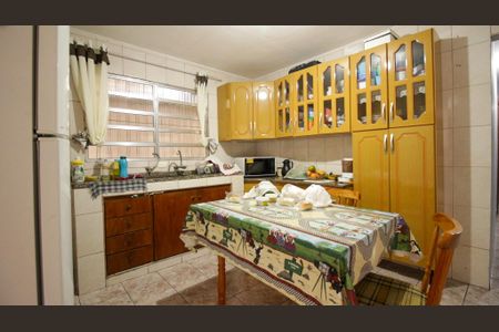 Casa à venda com 250m², 4 quartos e 1 vaga Casa à venda com 250m², 4 quartos e 1 vagaCozinha