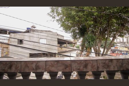 Casa à venda com 250m², 4 quartos e 1 vaga Casa à venda com 250m², 4 quartos e 1 vagaVaranda