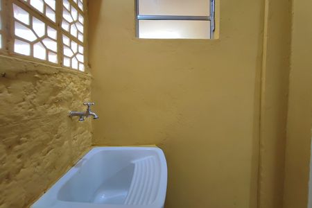 Casa para alugar com 60m², 1 quarto e 1 vagaÁrea de Serviço