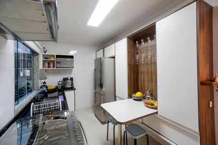 Casa de condomínio à venda com 115m², 3 quartos e 2 vagas Casa de condomínio à venda com 115m², 3 quartos e 2 vagasCozinha