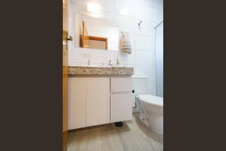 Casa de condomínio à venda com 115m², 3 quartos e 2 vagas Casa de condomínio à venda com 115m², 3 quartos e 2 vagasBanheiro social