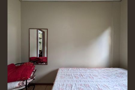 Casa à venda com 33m², 3 quartos e 1 vaga Casa à venda com 33m², 3 quartos e 1 vagaQuarto