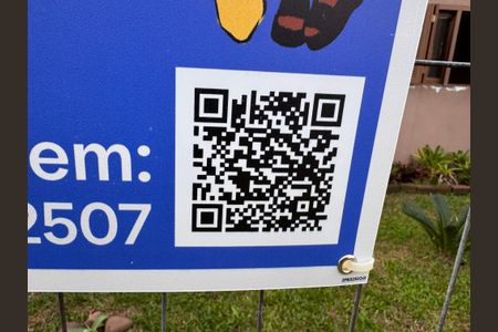 Casa à venda com 33m², 3 quartos e 1 vaga Casa à venda com 33m², 3 quartos e 1 vagaPlaca