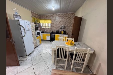 Casa à venda com 33m², 3 quartos e 1 vaga Casa à venda com 33m², 3 quartos e 1 vagaCozinha