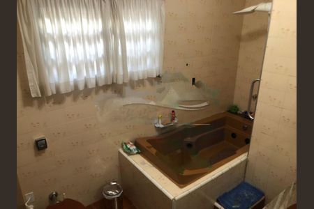 Casa à venda com 340m², 4 quartos e 3 vagas