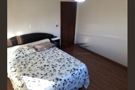Casa à venda com 4 quartos, 340m² em Ipiranga, São Paulo