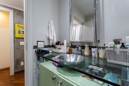 Apartamento à venda com 203m², 3 quartos e 3 vagasBanheiro da Suíte 2