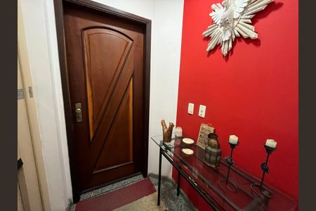 Apartamento à venda com 118m², 3 quartos e 2 vagas Apartamento à venda com 118m², 3 quartos e 2 vagasHall de Entrada