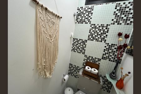 Apartamento à venda com 118m², 3 quartos e 2 vagas Apartamento à venda com 118m², 3 quartos e 2 vagasLavabo