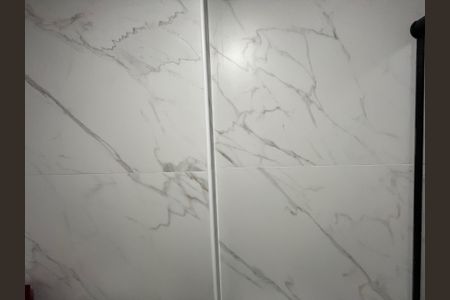 Apartamento à venda com 118m², 3 quartos e 2 vagas Apartamento à venda com 118m², 3 quartos e 2 vagasDetalhe Banheiro do Quarto Suíte 1