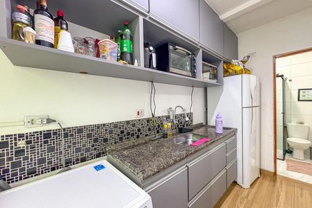 Apartamento à venda com 35m², 1 quarto e 1 vaga Apartamento à venda com 35m², 1 quarto e 1 vagaCozinha e Área de Serviço