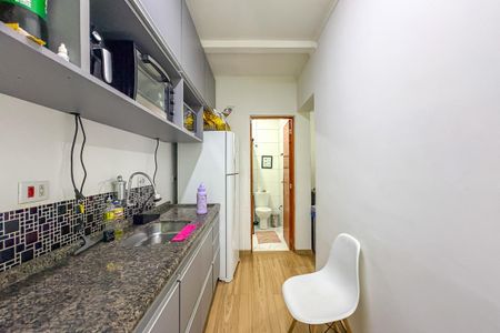 Apartamento à venda com 35m², 1 quarto e 1 vaga Apartamento à venda com 35m², 1 quarto e 1 vagaCozinha e Área de Serviço