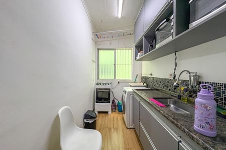 Apartamento à venda com 35m², 1 quarto e 1 vaga Apartamento à venda com 35m², 1 quarto e 1 vagaCozinha e Área de Serviço