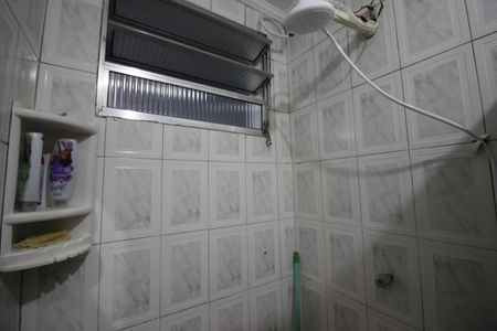 Casa à venda com 176m², 3 quartos e 2 vagasBanheiro 2