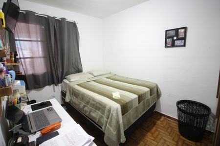 Casa à venda com 176m², 3 quartos e 2 vagasQuarto 2