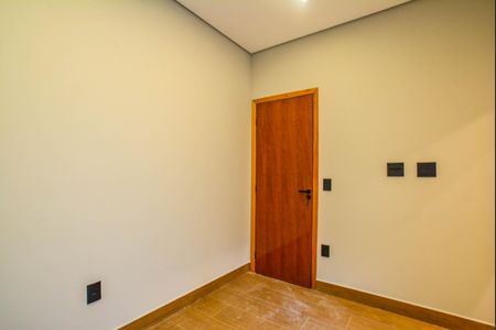 Casa à venda com 180m², 3 quartos e 2 vagasSuíte 1