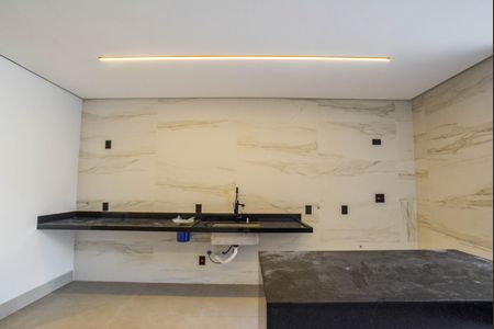 Casa à venda com 180m², 3 quartos e 2 vagasCozinha