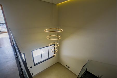Casa à venda com 180m², 3 quartos e 2 vagasEscada