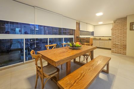 Apartamento para alugar com 118m², 3 quartos e 2 vagasvaranda