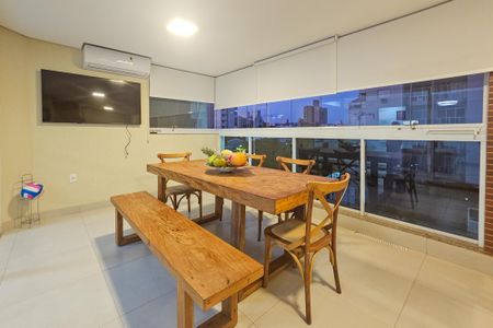 Apartamento para alugar com 118m², 3 quartos e 2 vagasvaranda