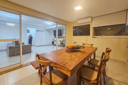 Apartamento para alugar com 118m², 3 quartos e 2 vagasvaranda