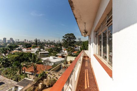 Casa à venda com 600m², 5 quartos e 6 vagas Casa à venda com 600m², 5 quartos e 6 vagasVista da Sala 1